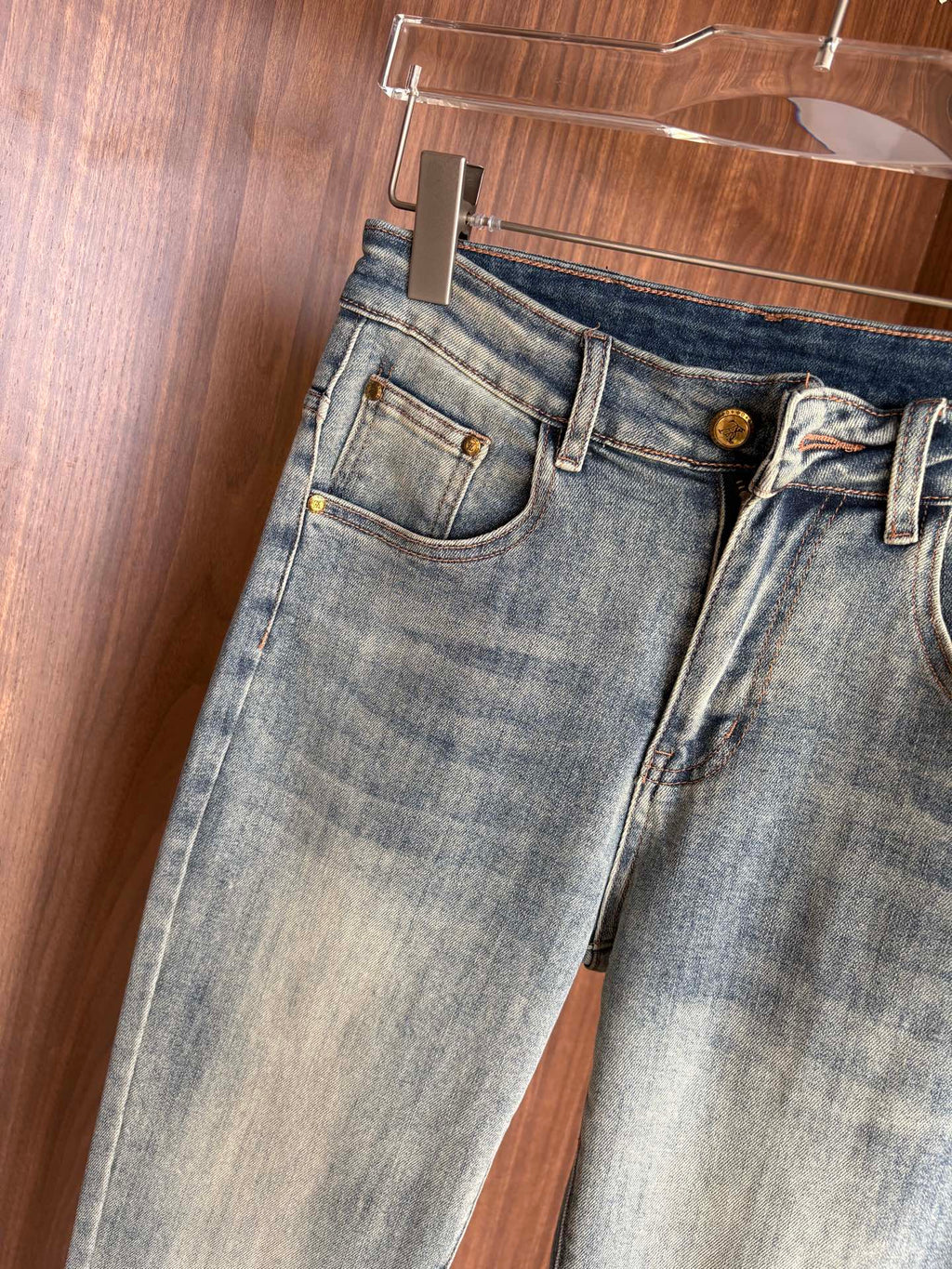 VV Custom-made, original washed denim fabric 26020408