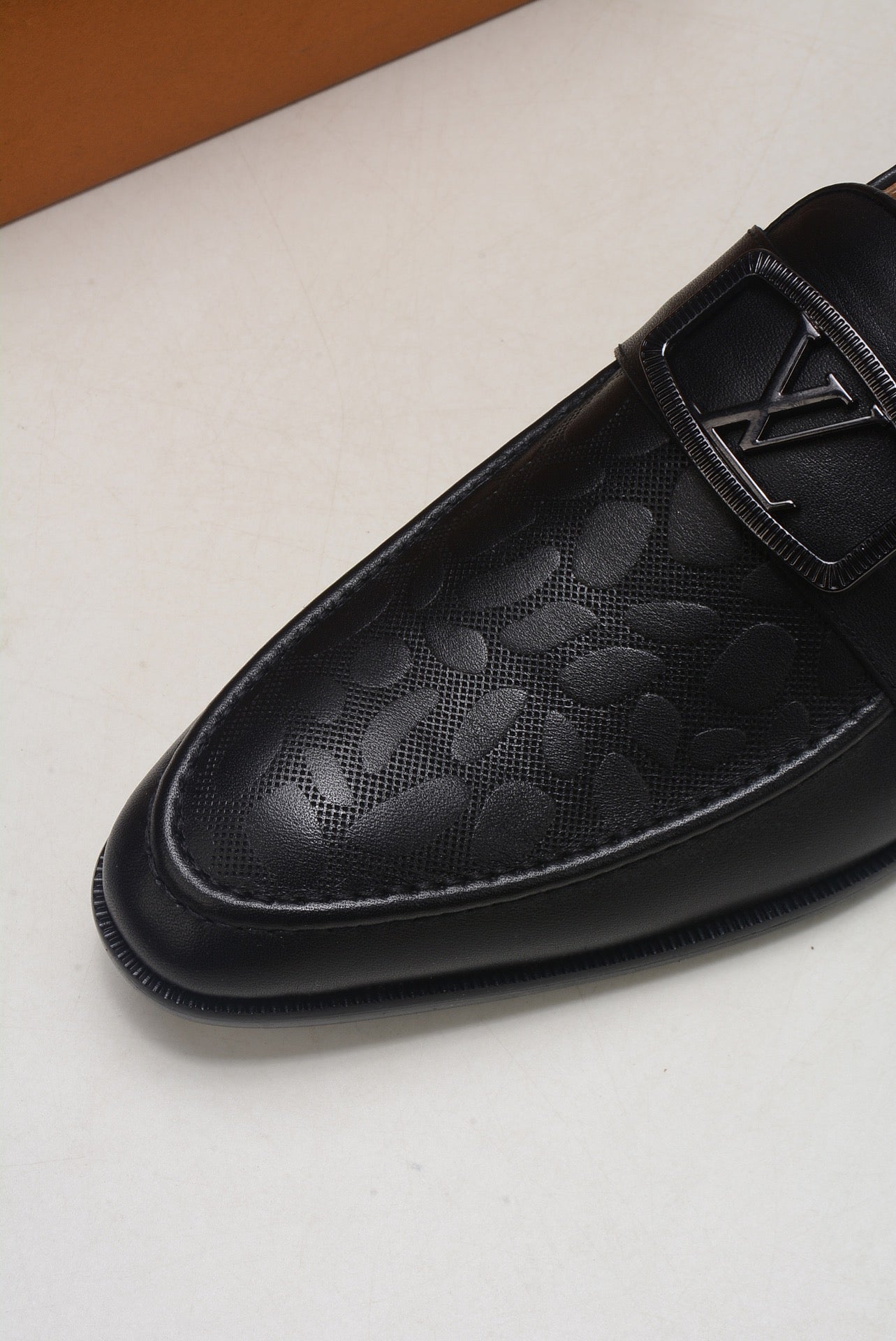 Fine Stone Pattern Men's Pattern Loafers