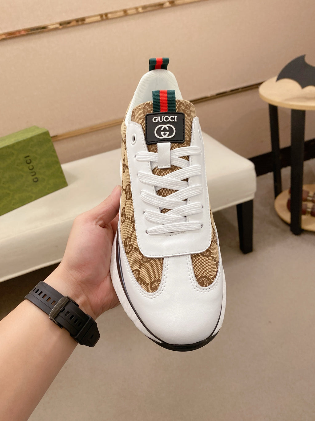 GG Top-of-the-line new genuine leather athletic shoes 26010801