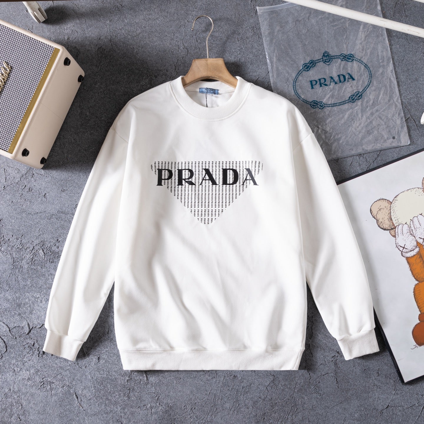 p Crew neck sweatshirt 1825102015