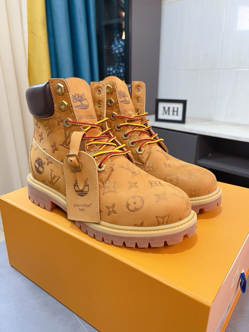 VV  Collaboration design, Monogram embossed waterproof suede, American workwear style for men. 25121610