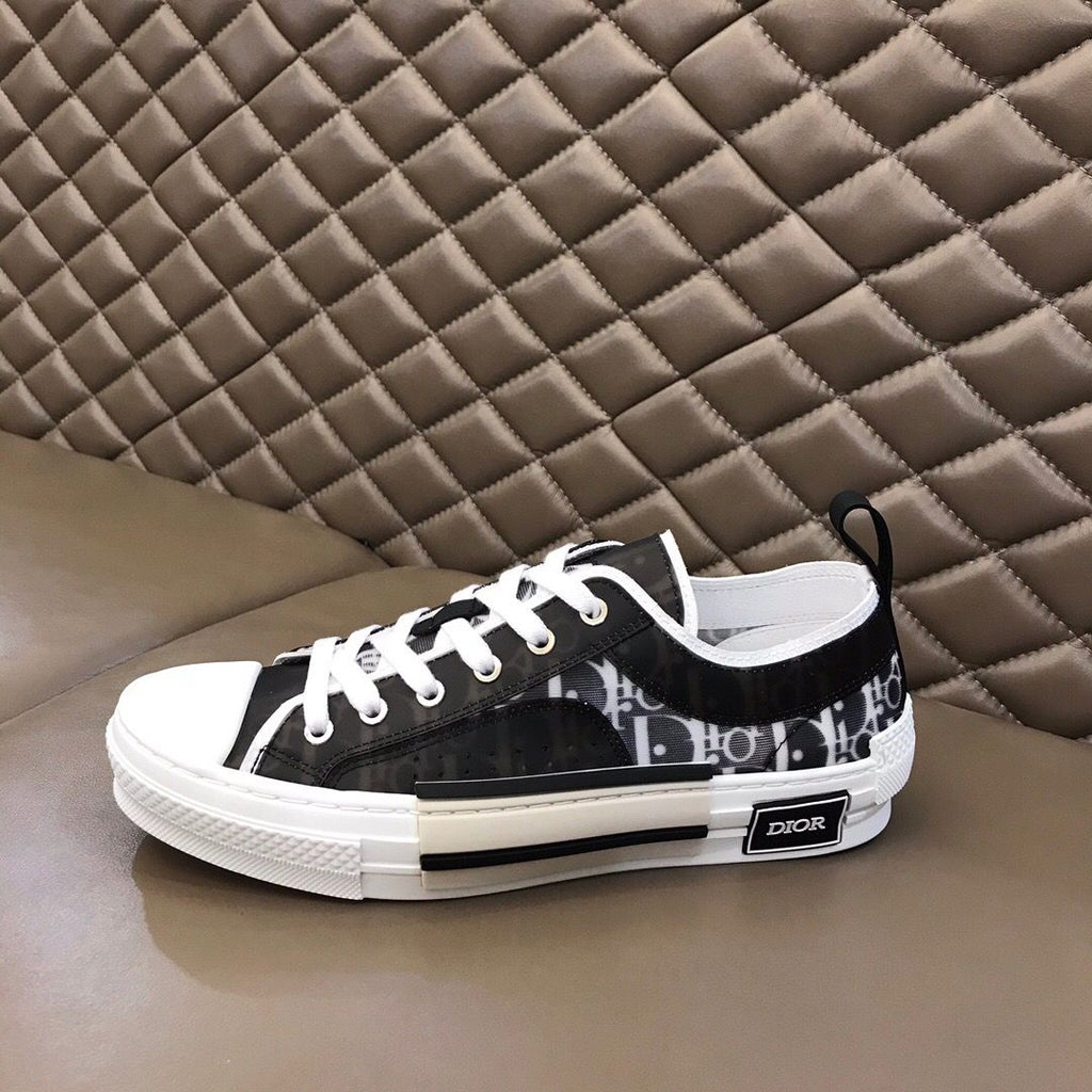 B23 Low Top Logo Oblique Gradient Black Canvas