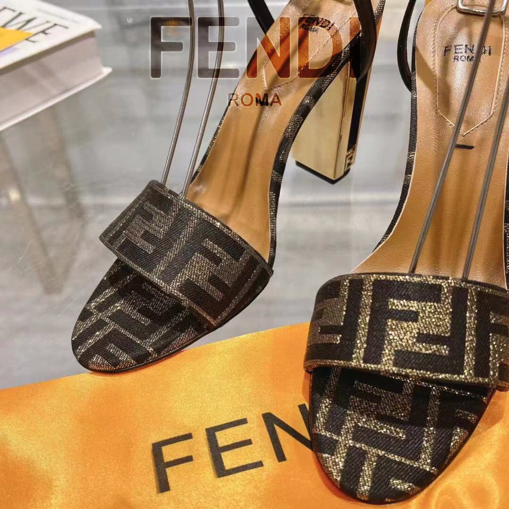 New Fashionable Thick Heel Fish Mouth Strip Sandals 1024022101