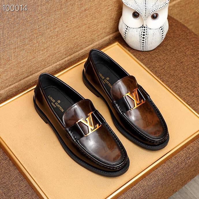 New Stylish Hot Sale Leather V Logo Men's Loafers