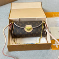 Vintage shoulder bag 1824050303