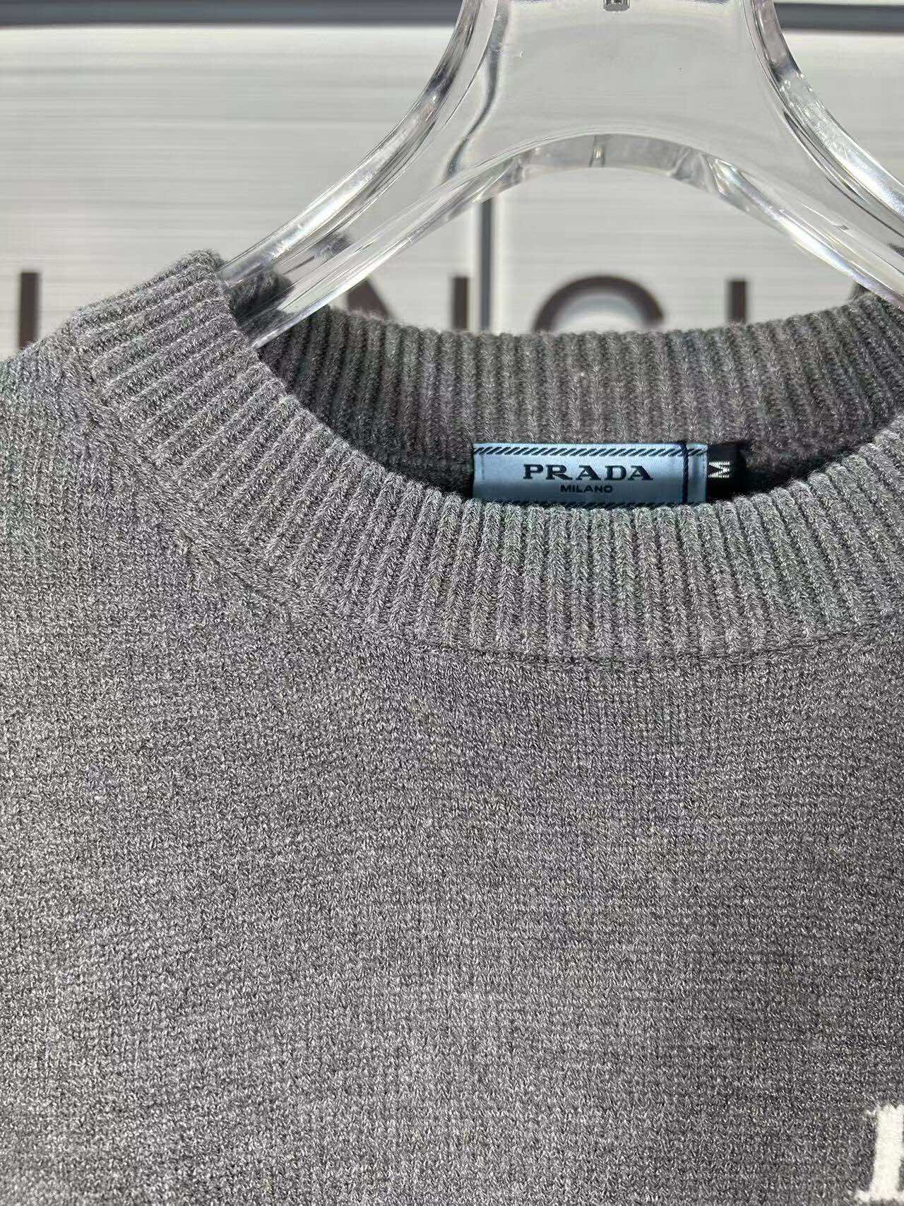 New Fashion Jacquard Round Neck Sweater 1023122507