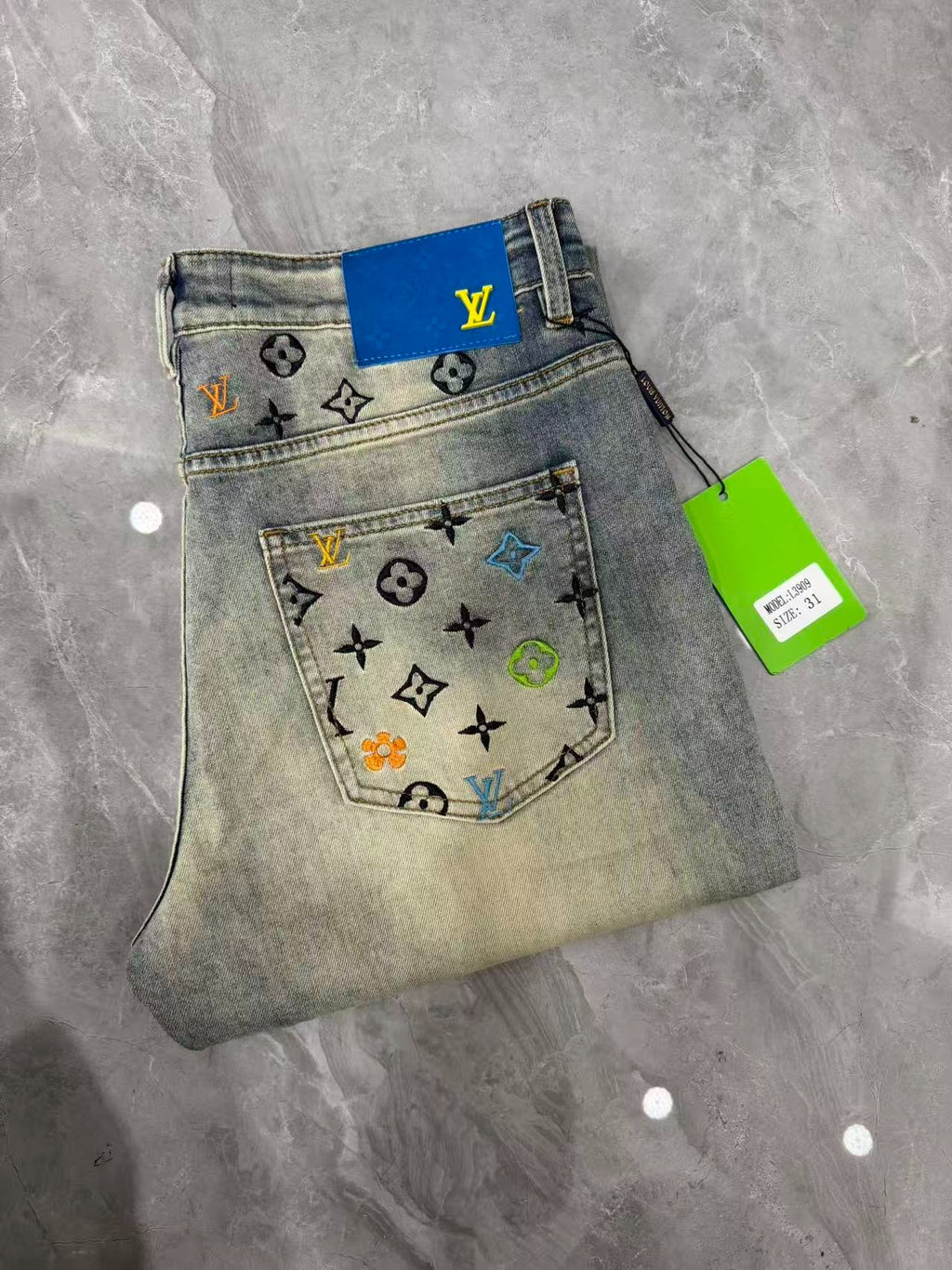 VV Slim-fit straight-leg jeans 1825122604