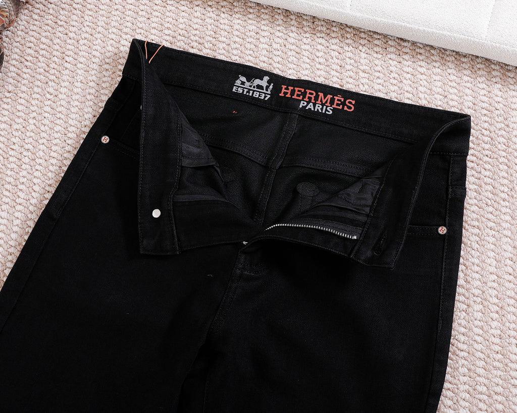 HM New slim straight-leg jeans 26061601