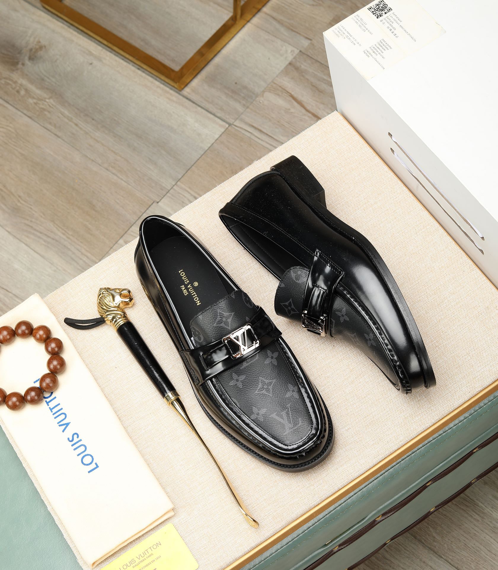 VV Top-quality formal business leather shoes 26070303