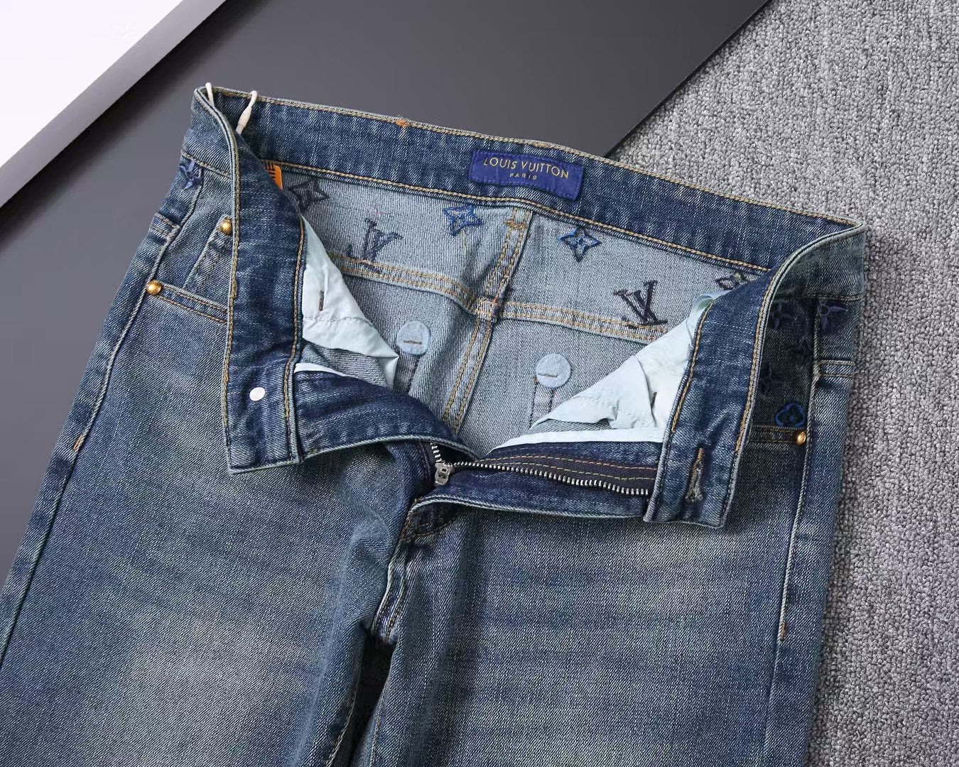 VV Men's classic printed denim jeans 26020415
