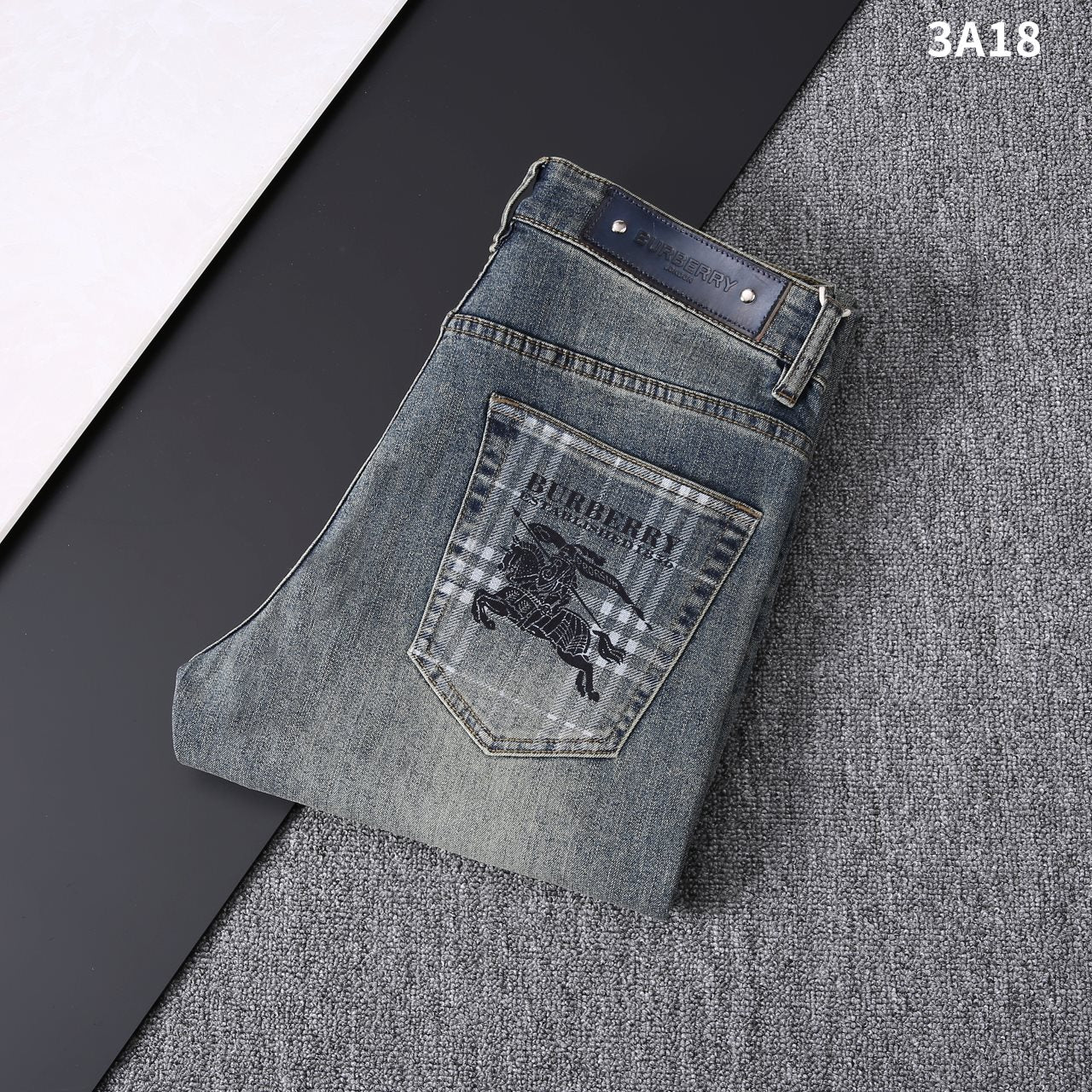 BBR New straight leg jeans 26031205