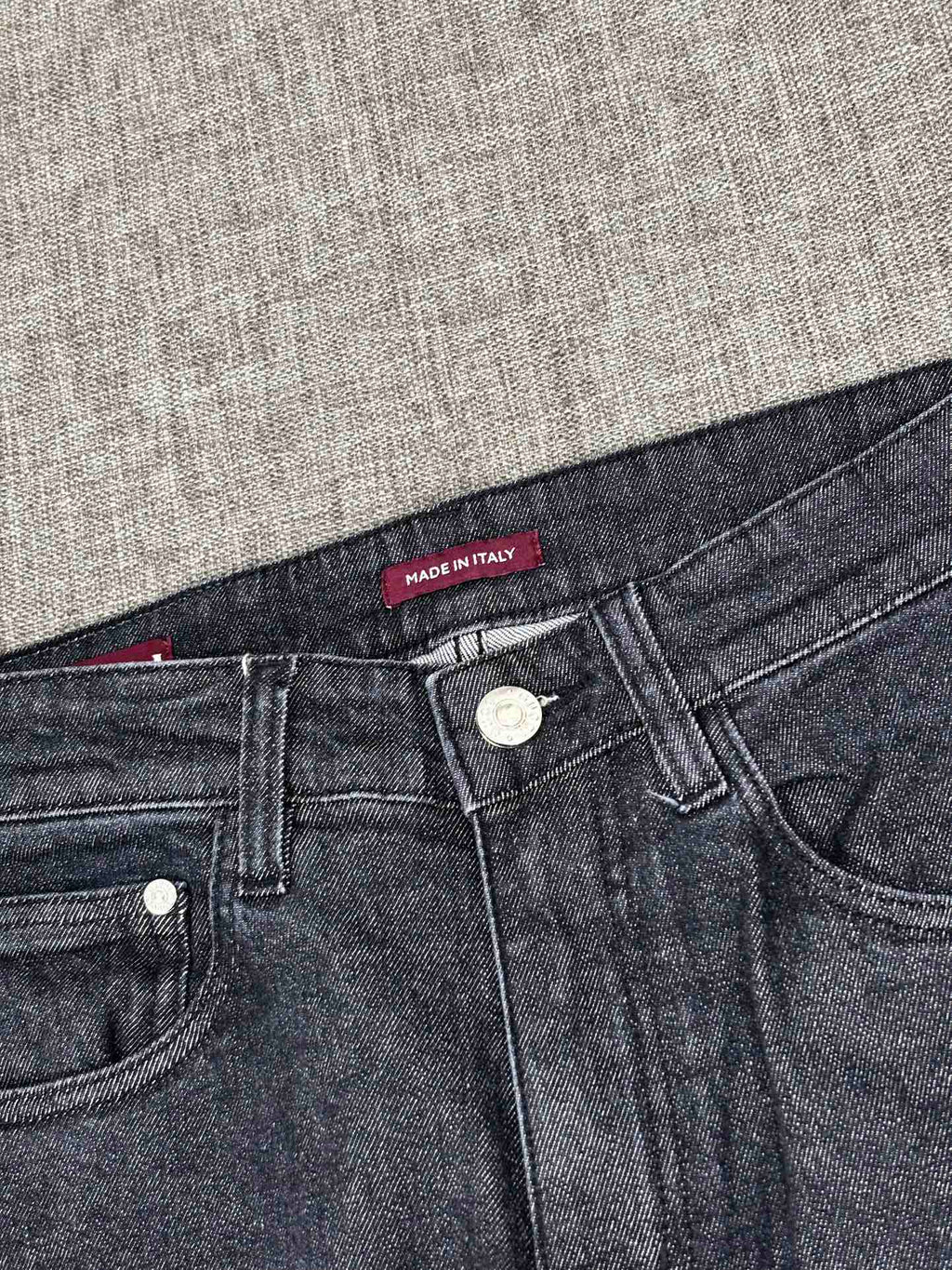 GUI  Latest jeans 26031212