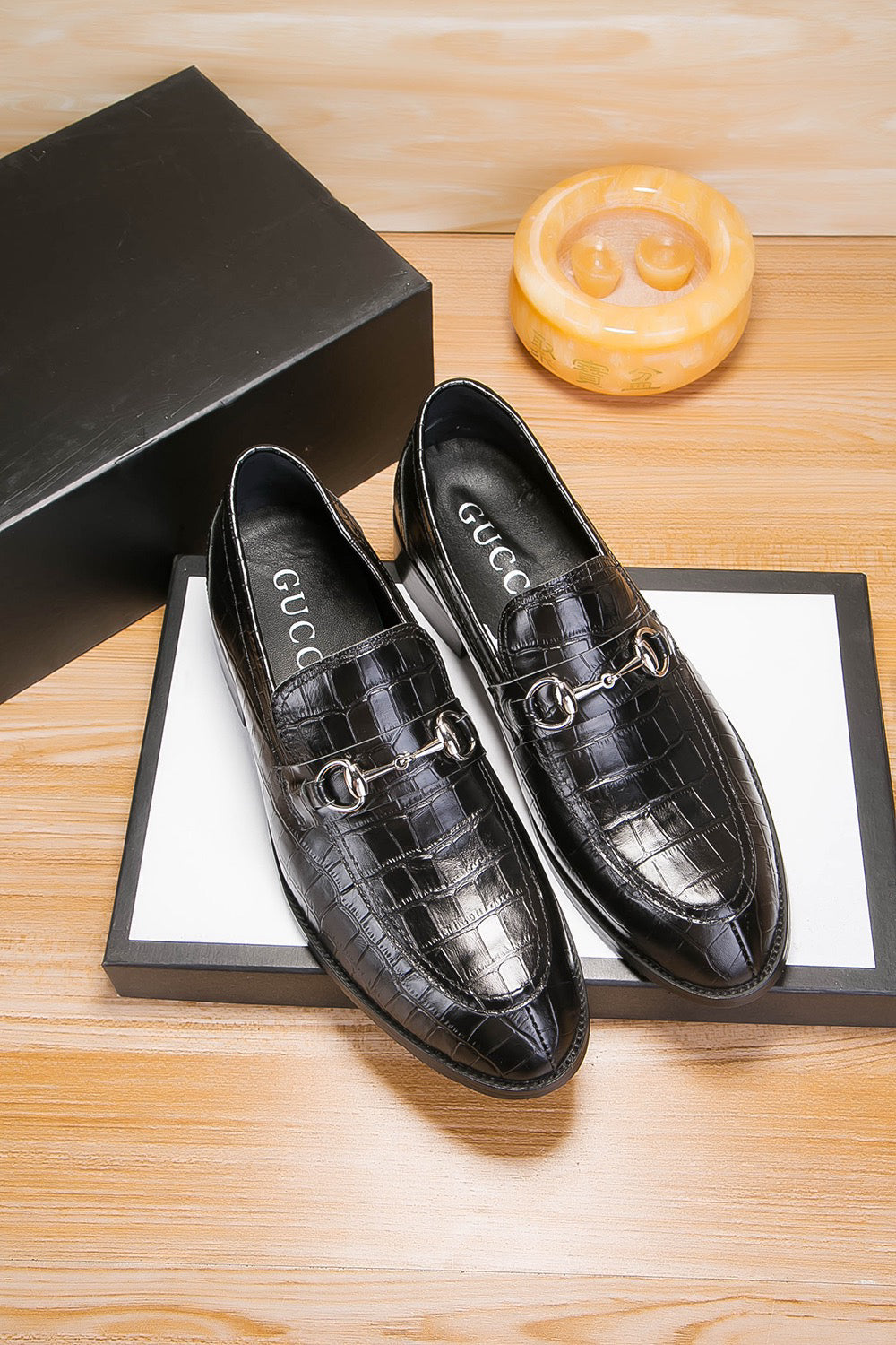 GUI New business-casual slip-on leather shoes  26072102