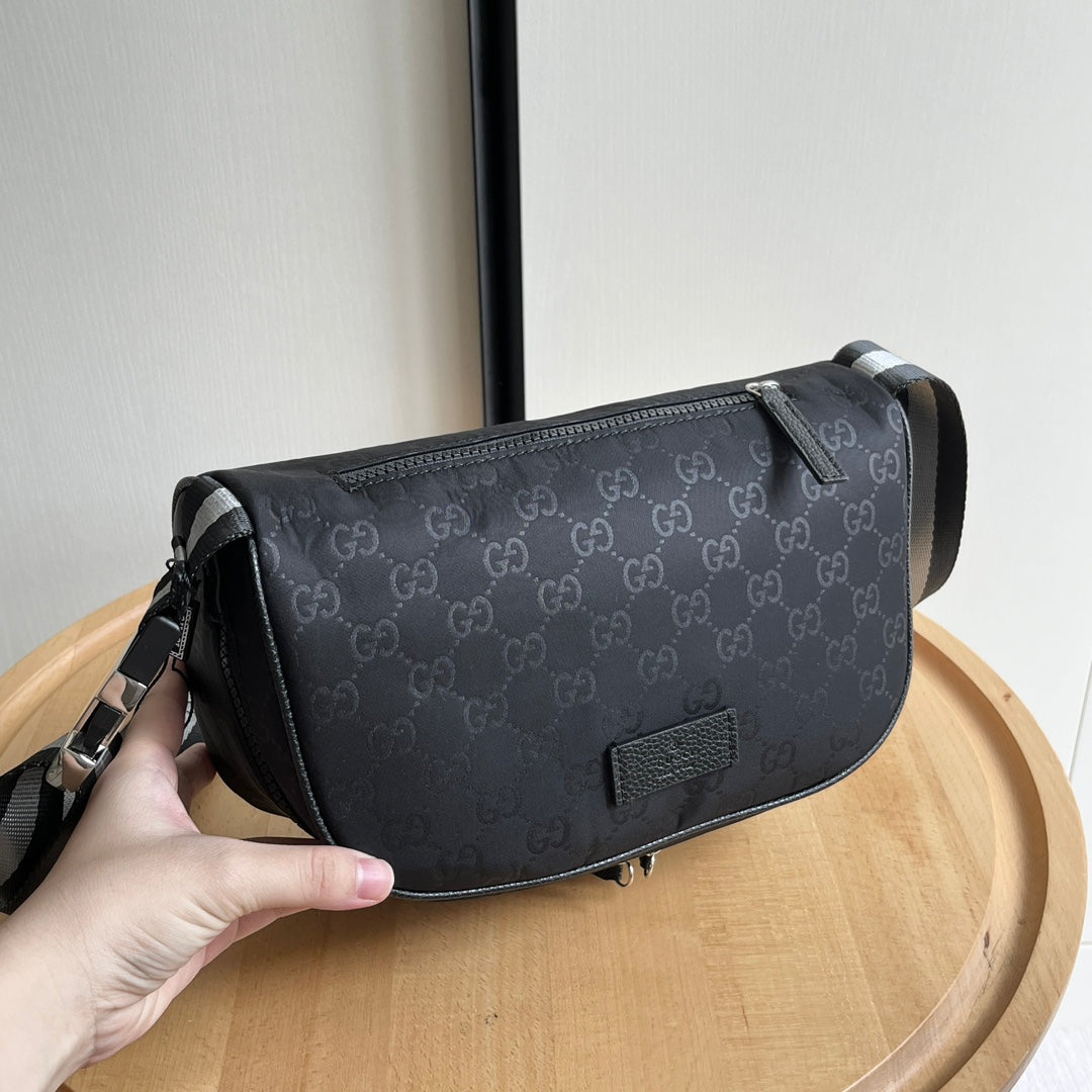GG Waist bag 1824120904
