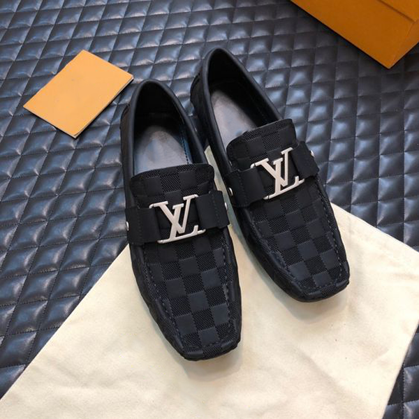 V Black Men's Classic Loafer