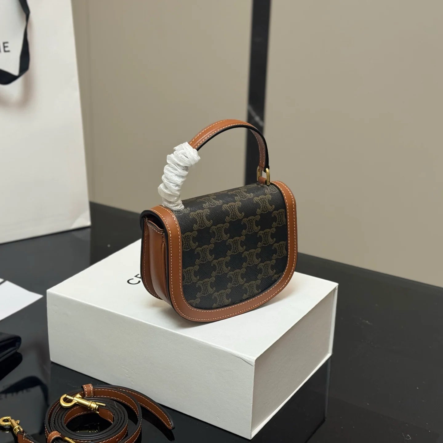 New stylish handbag 1025060502