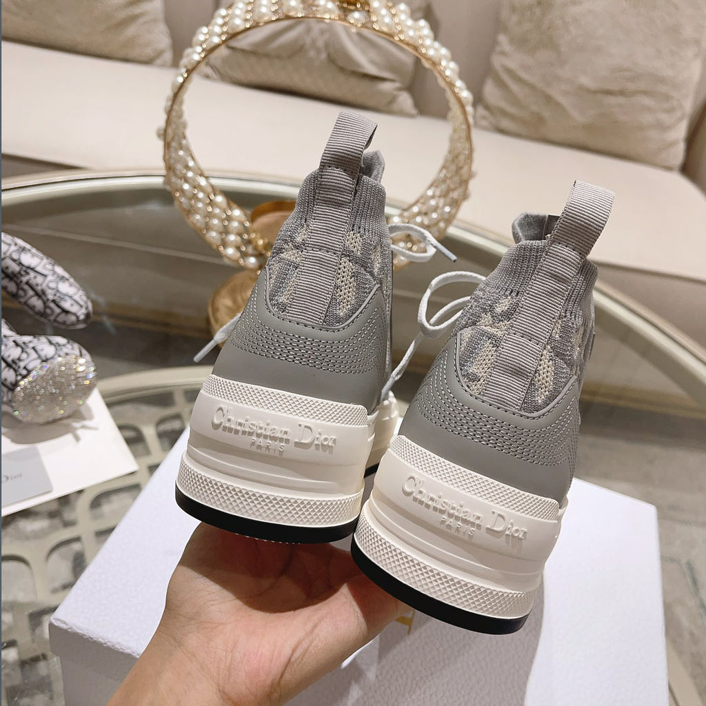 DIO Classic Flyknit New Sneakers XC24092321