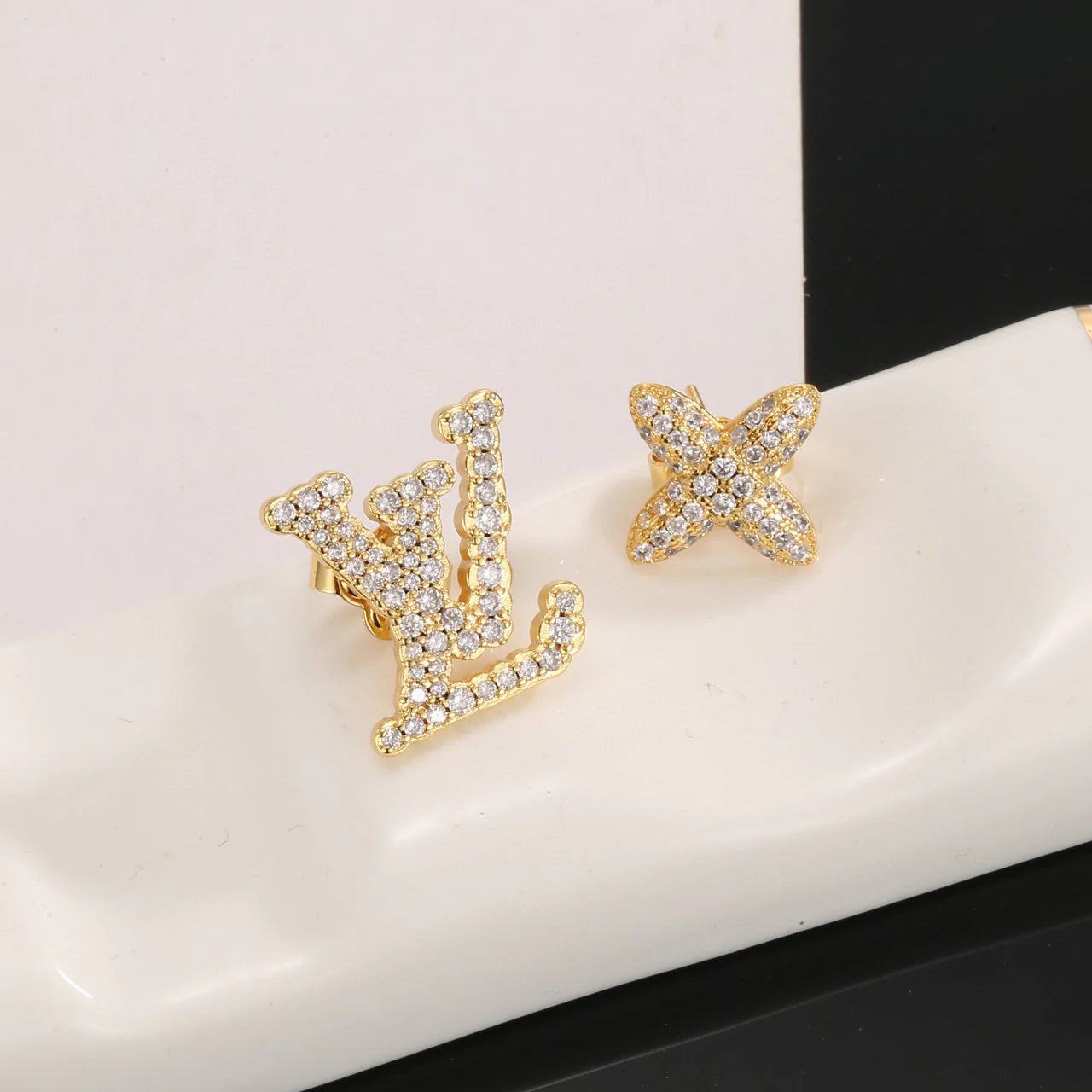 New Fashion Earrings 1025060622