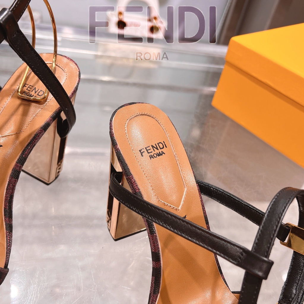 New Fashionable Thick Heel Fish Mouth Strip Sandals 1024022101
