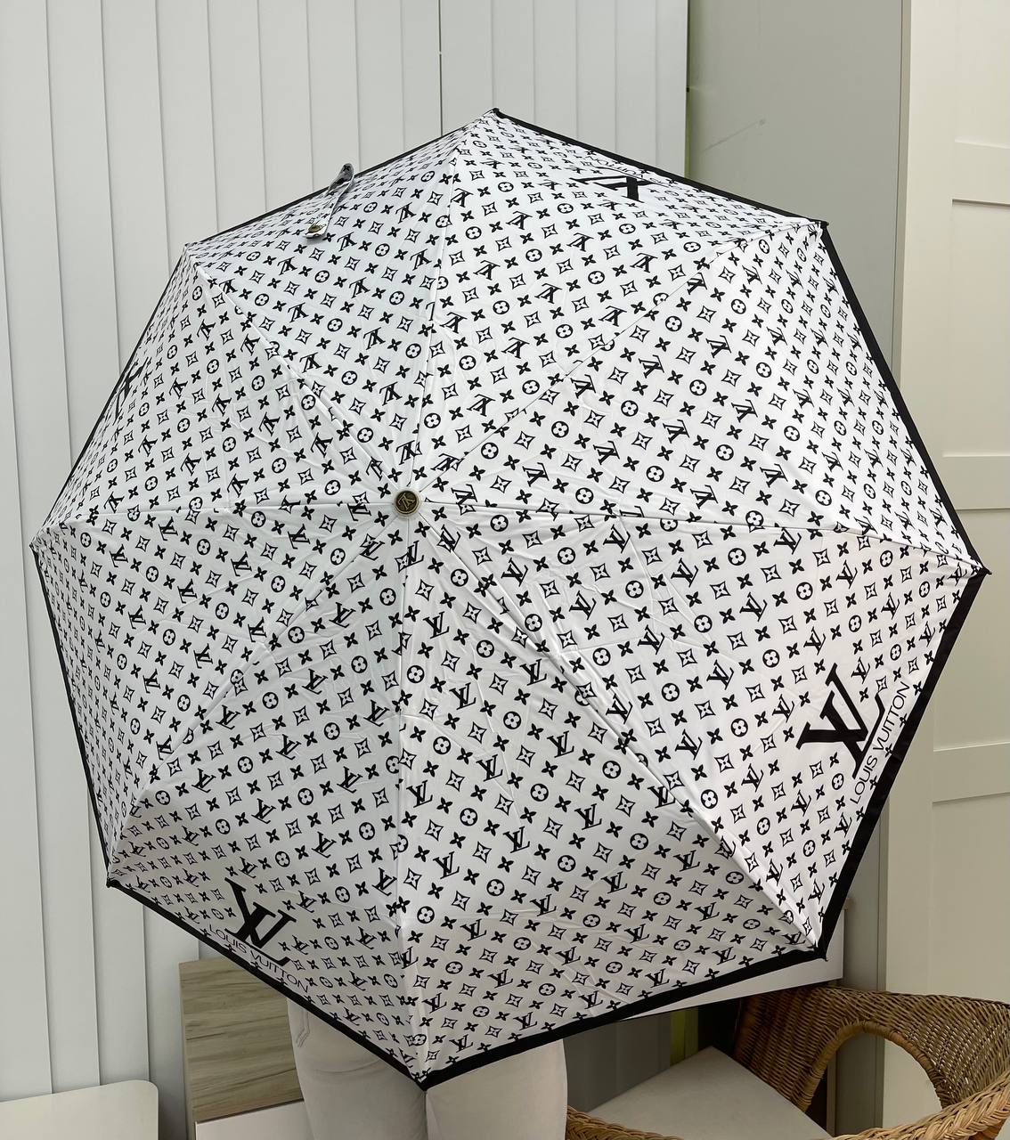 Three fold umbrella sun umbrella anti-ultraviolet umbrella light portable umbrella