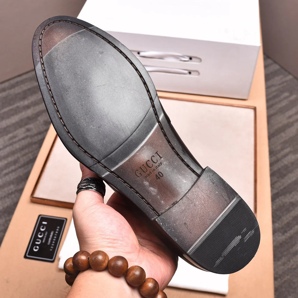 Handmade imported cowhide shoes 142512198