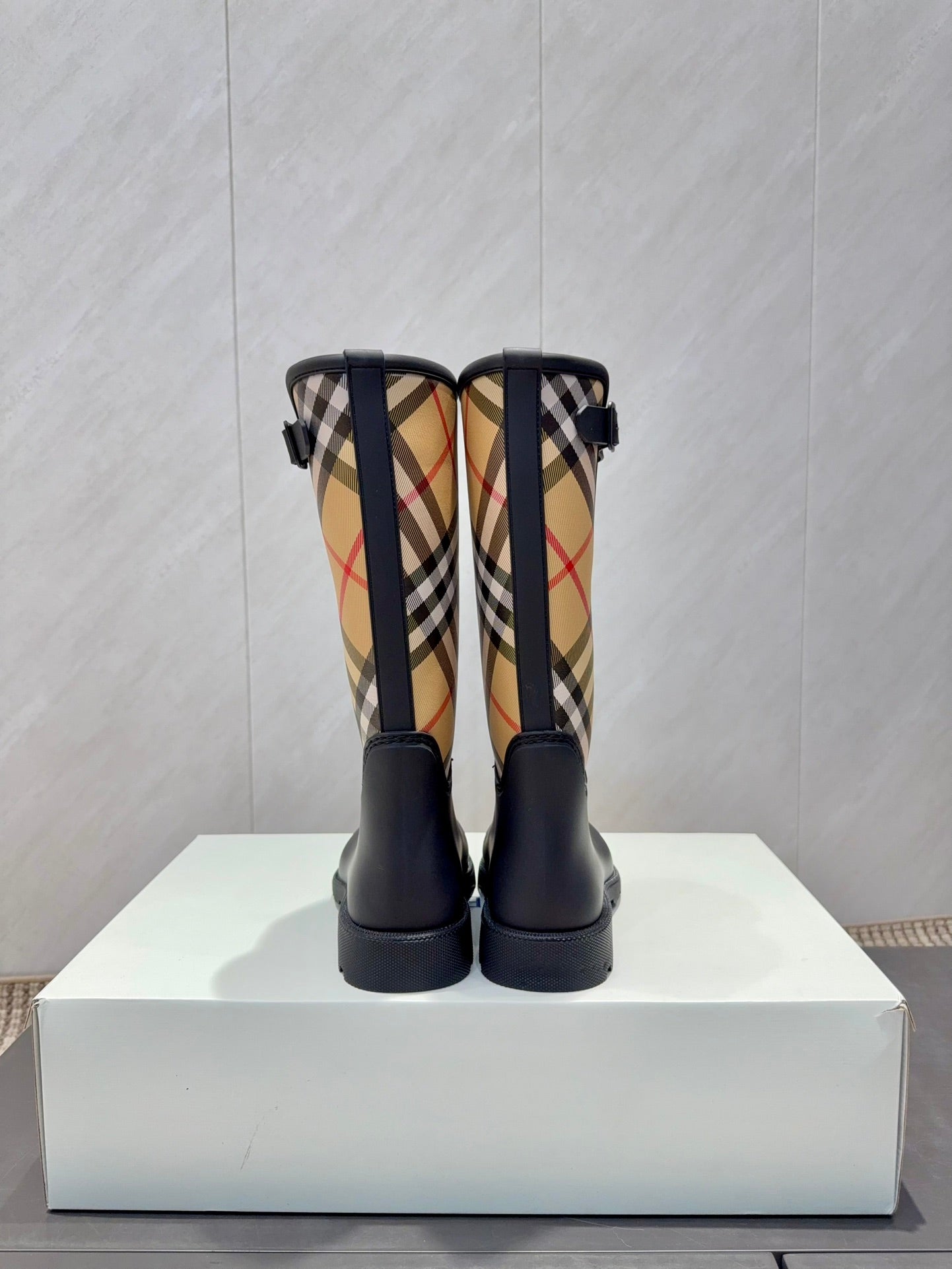 TB One-piece rain boots 1825112607