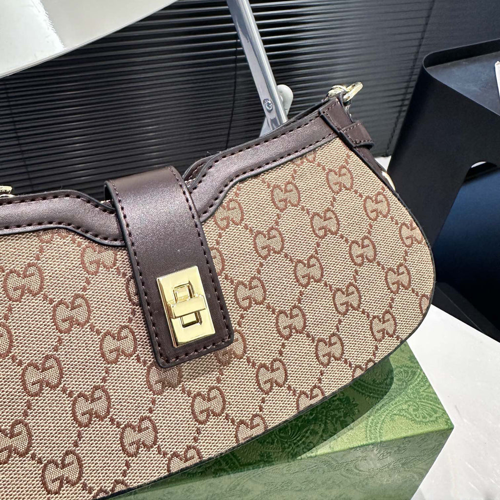 Versatile classic printed armpit bag 1824040210