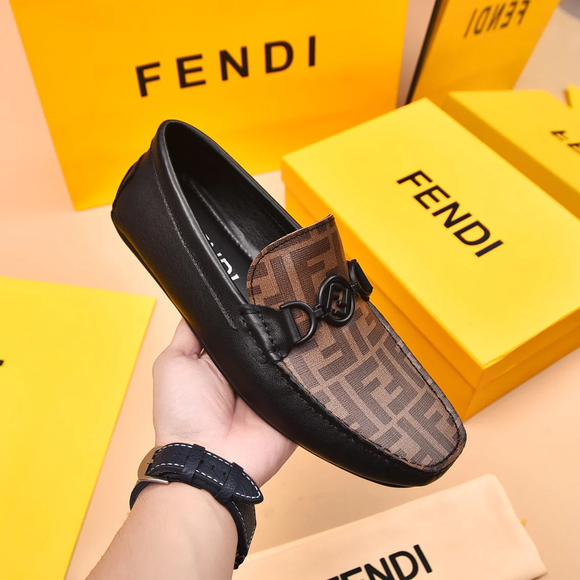 Classic new men's casual loafers 1024072425
