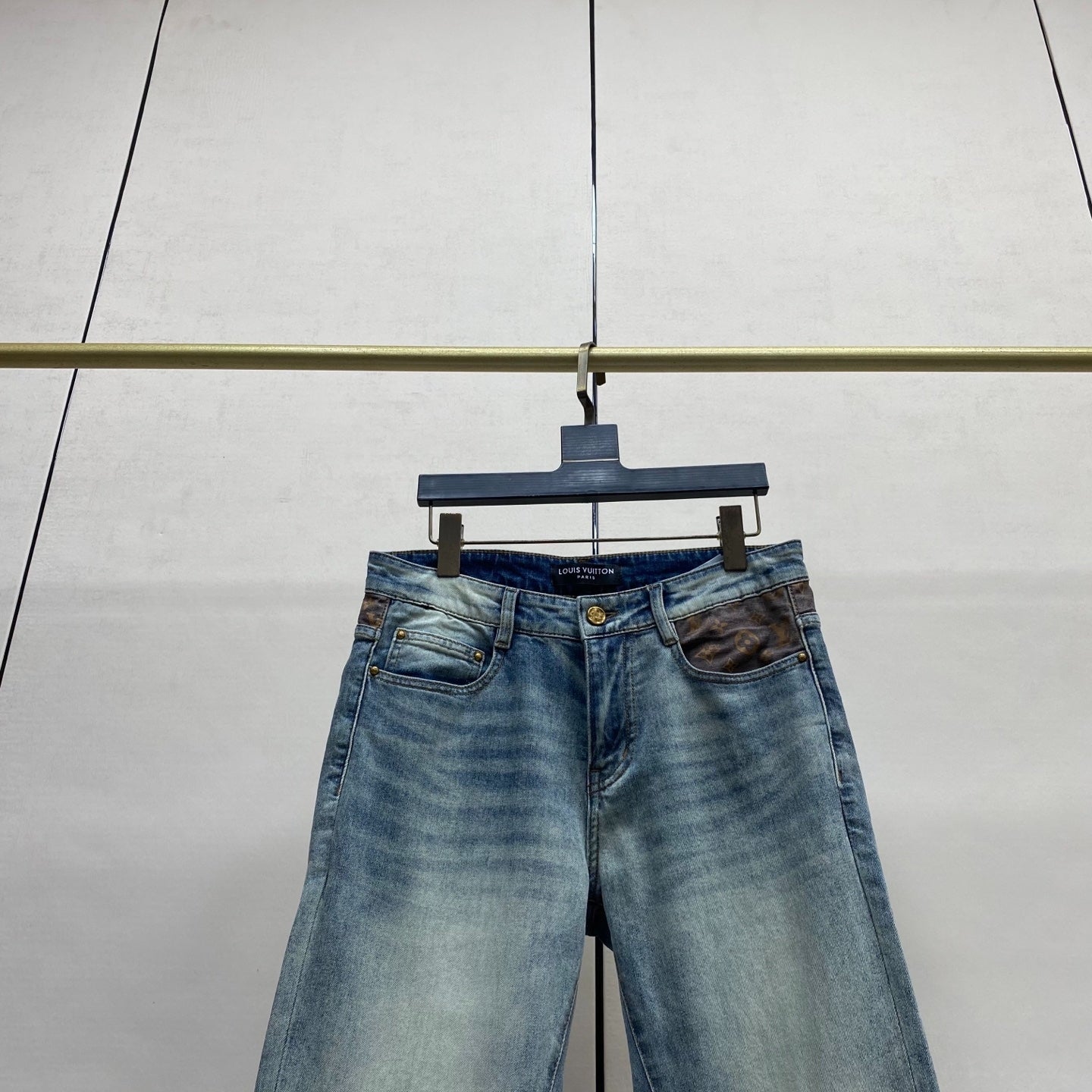 VV Slim-fit straight-leg jeans 1825122603