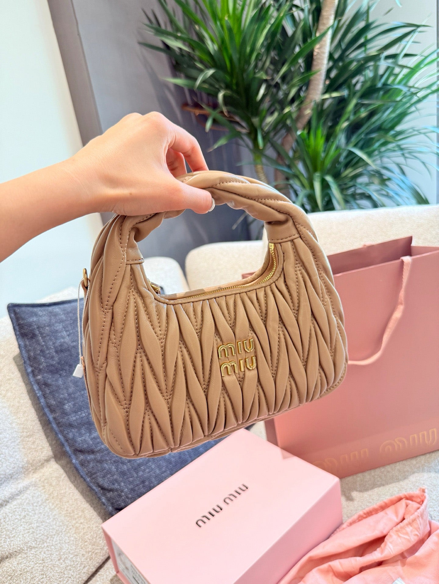 MM Hobo Crescent Bag 1825062307