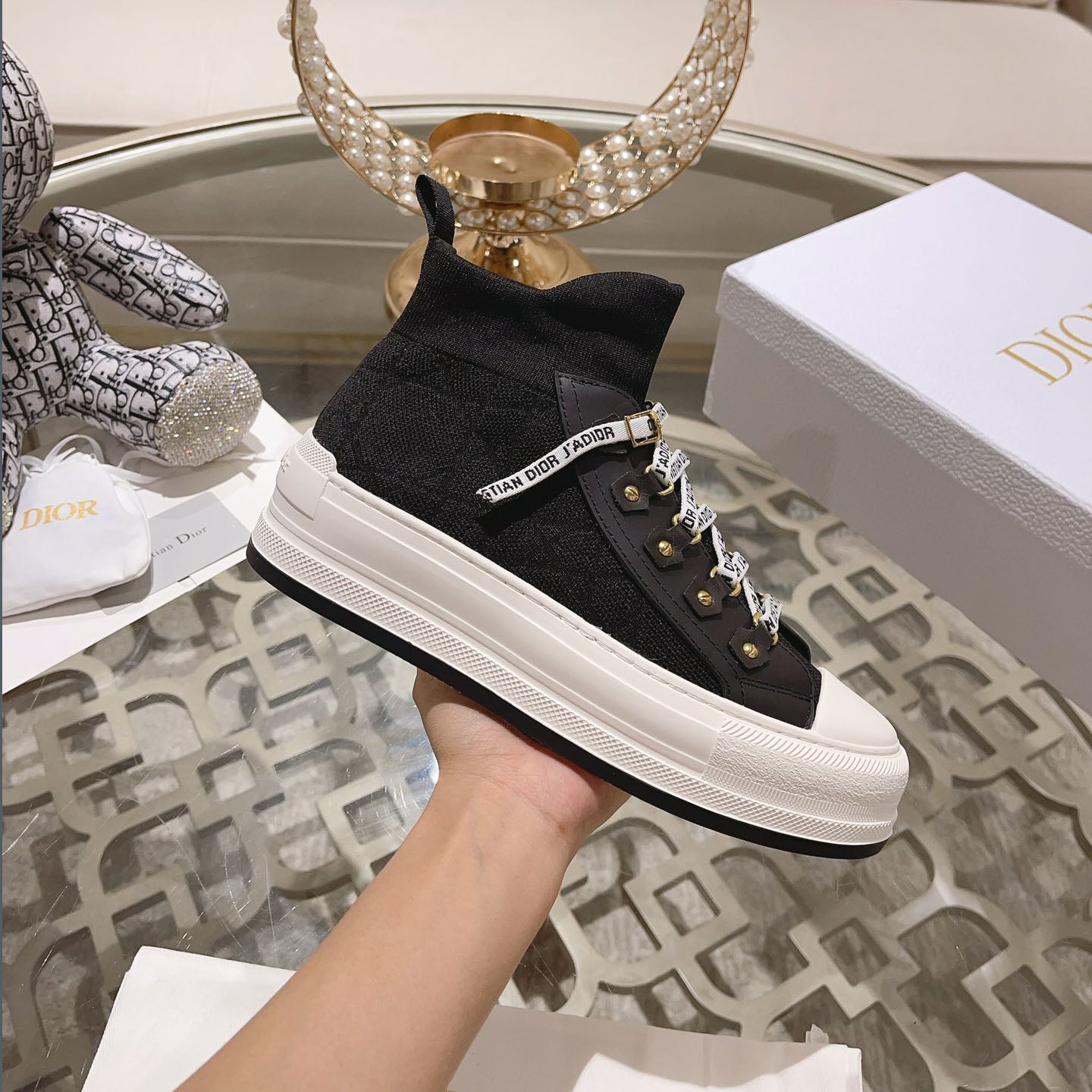 DIO Classic Flyknit New Sneakers XC24092321