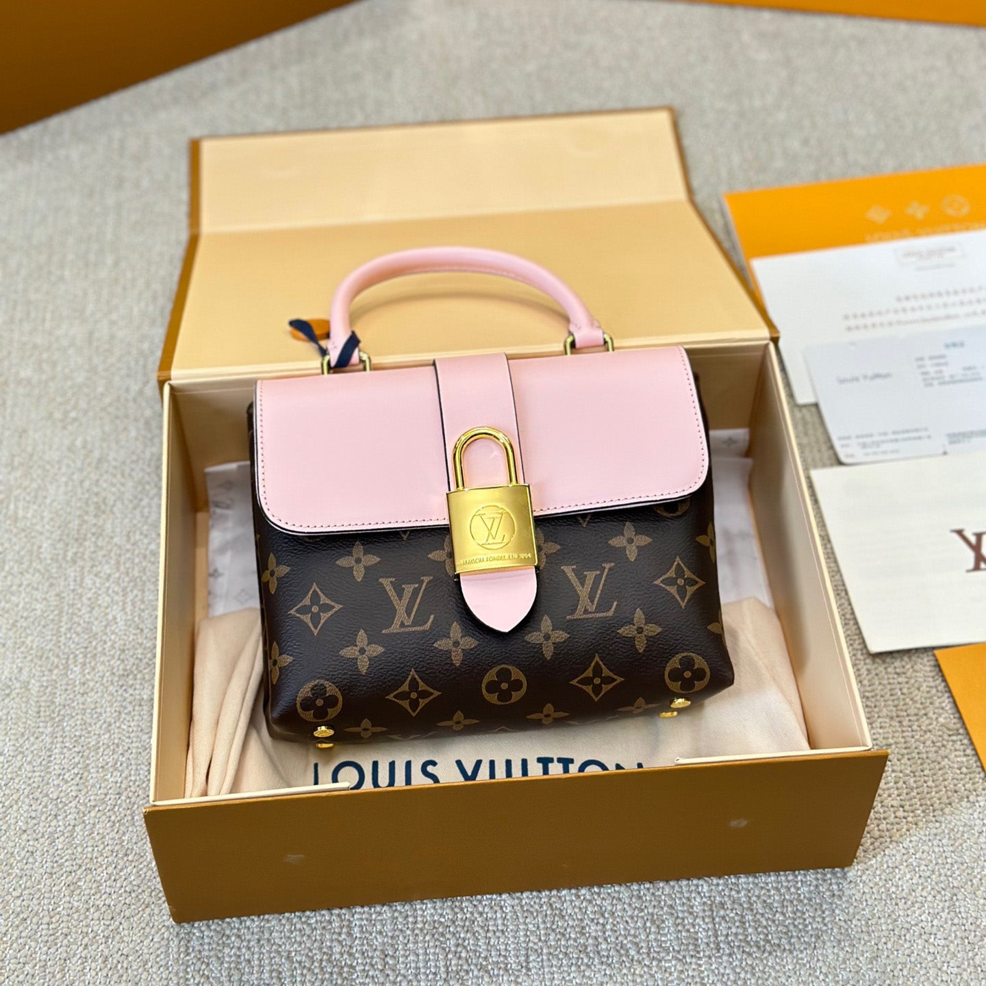 Gold Padlock Tote Bag 1824061102