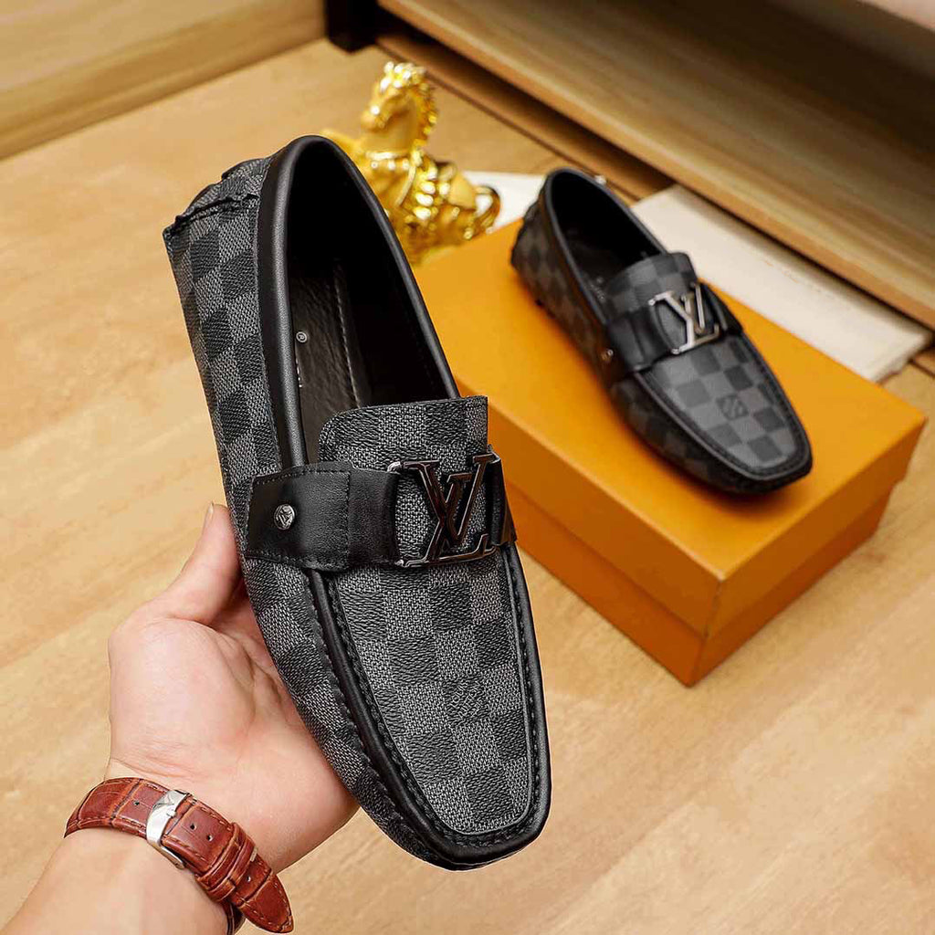 Men's Comfortable Classic V Logo Versatile Loafers