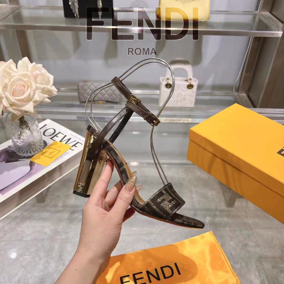 New Fashionable Thick Heel Fish Mouth Strip Sandals 1024022101