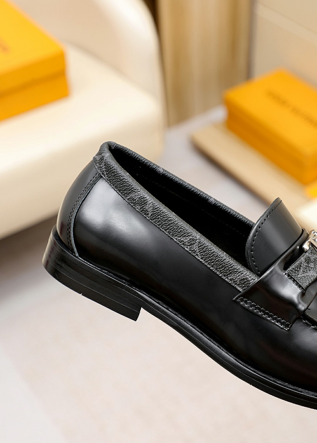 High-end business loafers 4