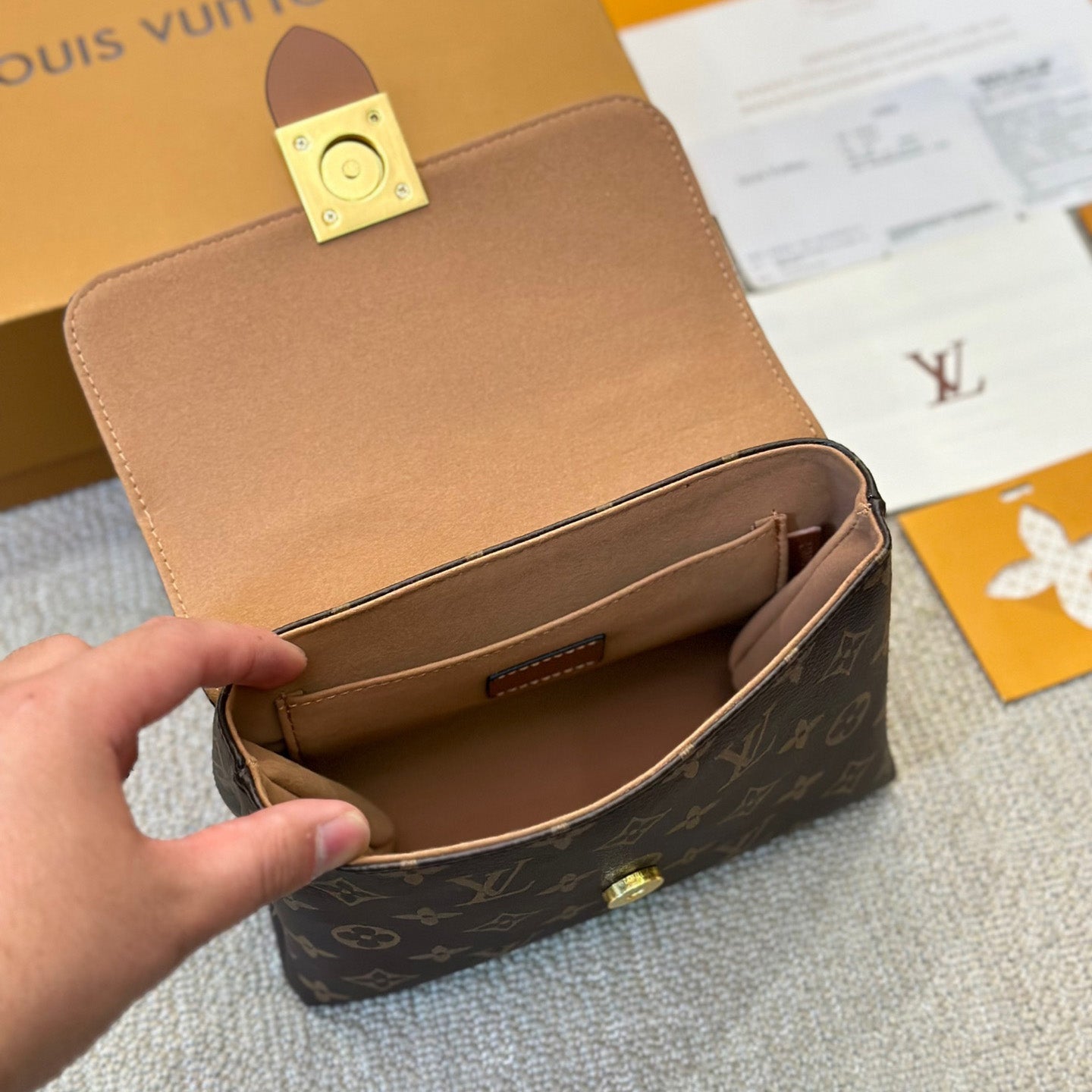 Gold Padlock Tote Bag 1824061102