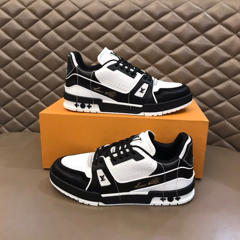 Men's Fashion Luxury V Logo Black and White Sneakers