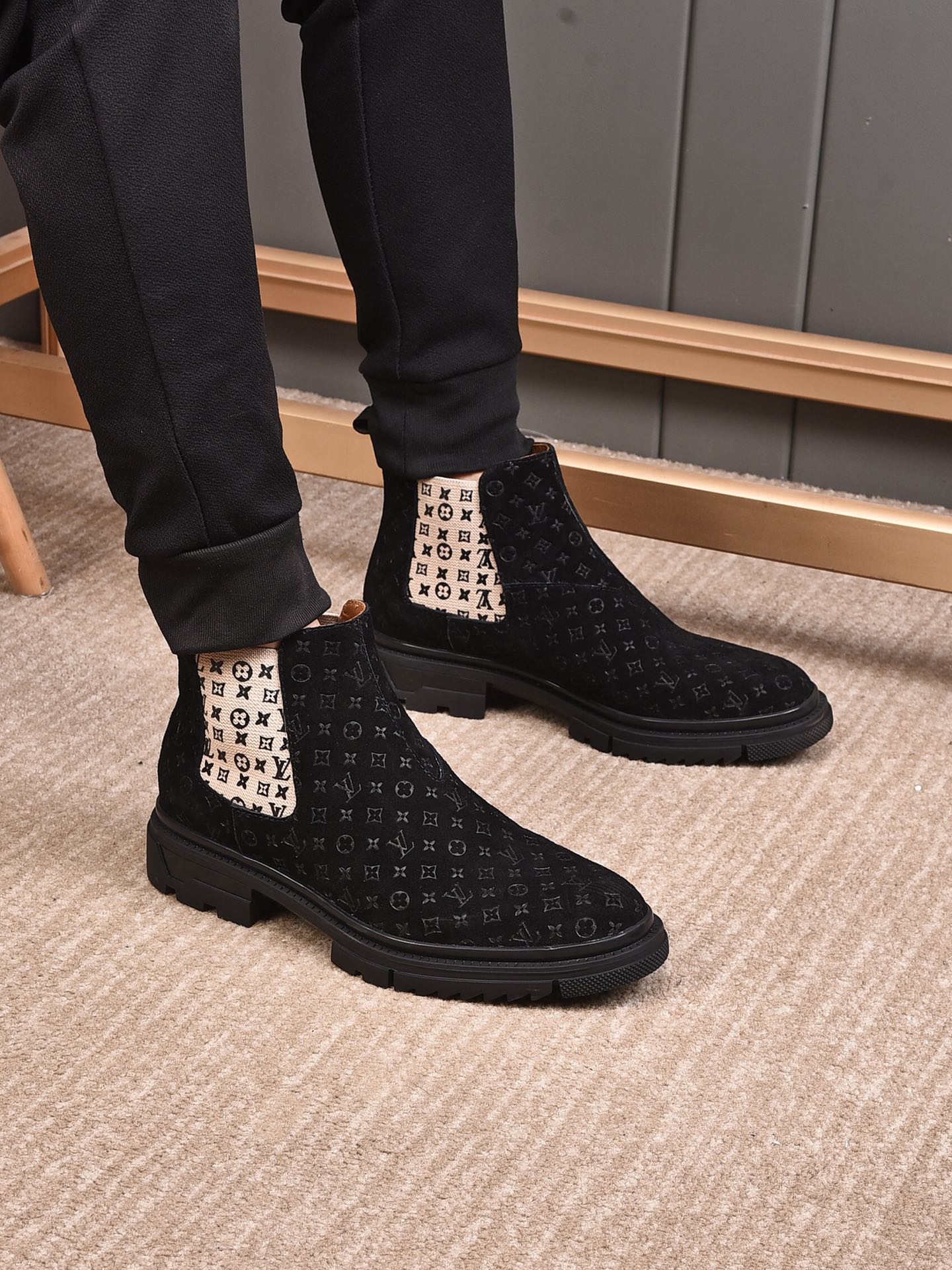 Fashion Casual New Style Men's Comfortable Sneakers Shoes V11