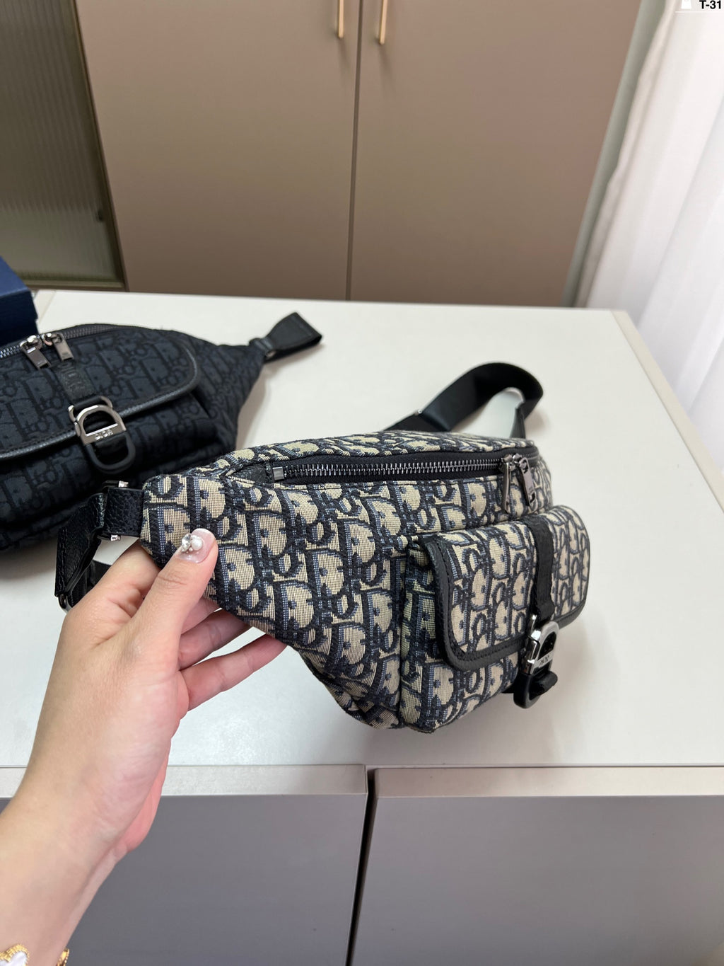 Oblique jacquard CD embroidery knitted waist bag chest bag 1825052323
