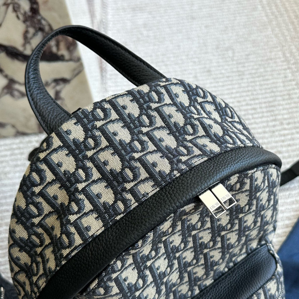 CD Oblique Backpack 1825052602