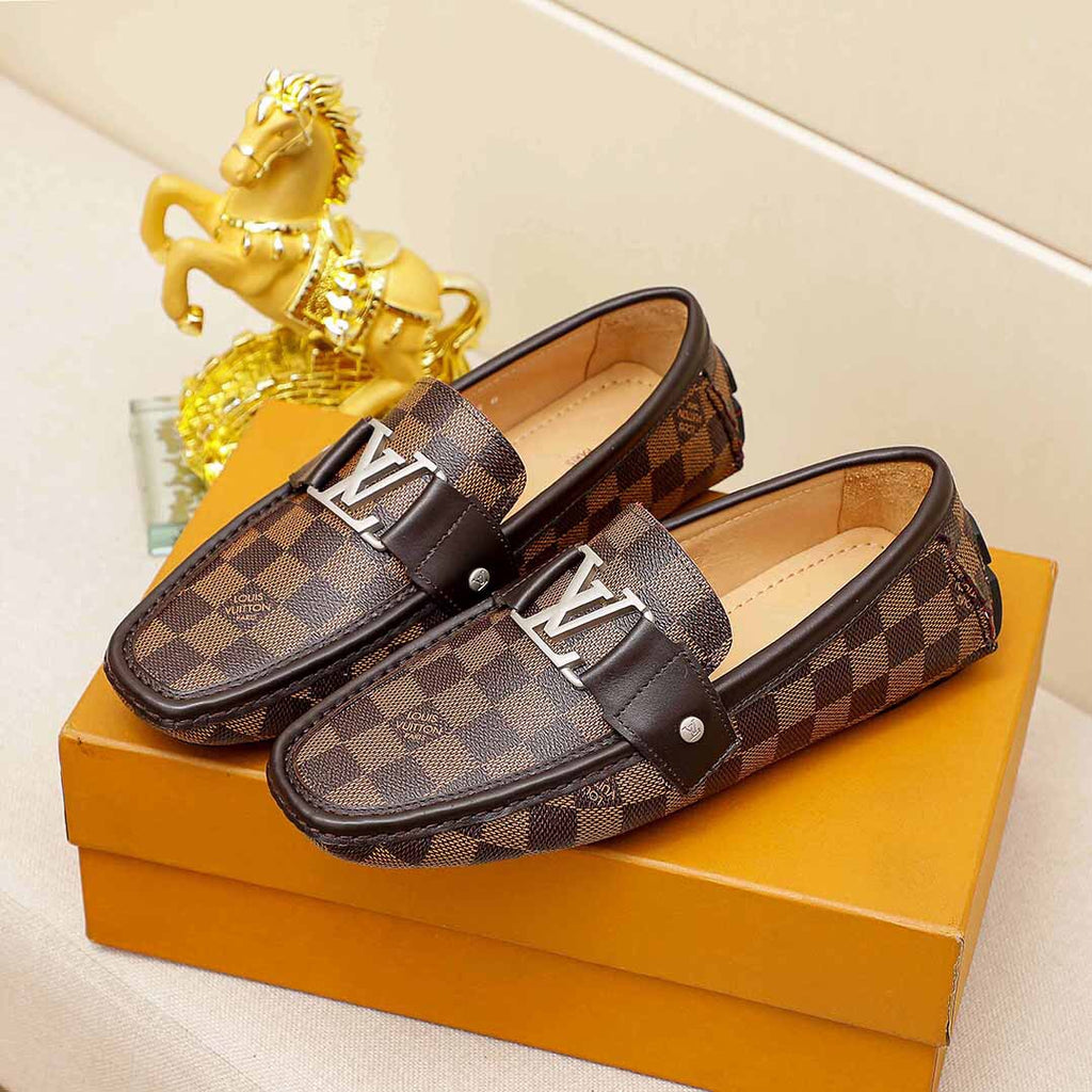 Men's Comfortable Classic V Logo Versatile Loafers