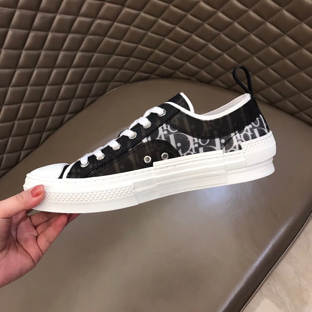 B23 Low Top Logo Oblique Gradient Black Canvas