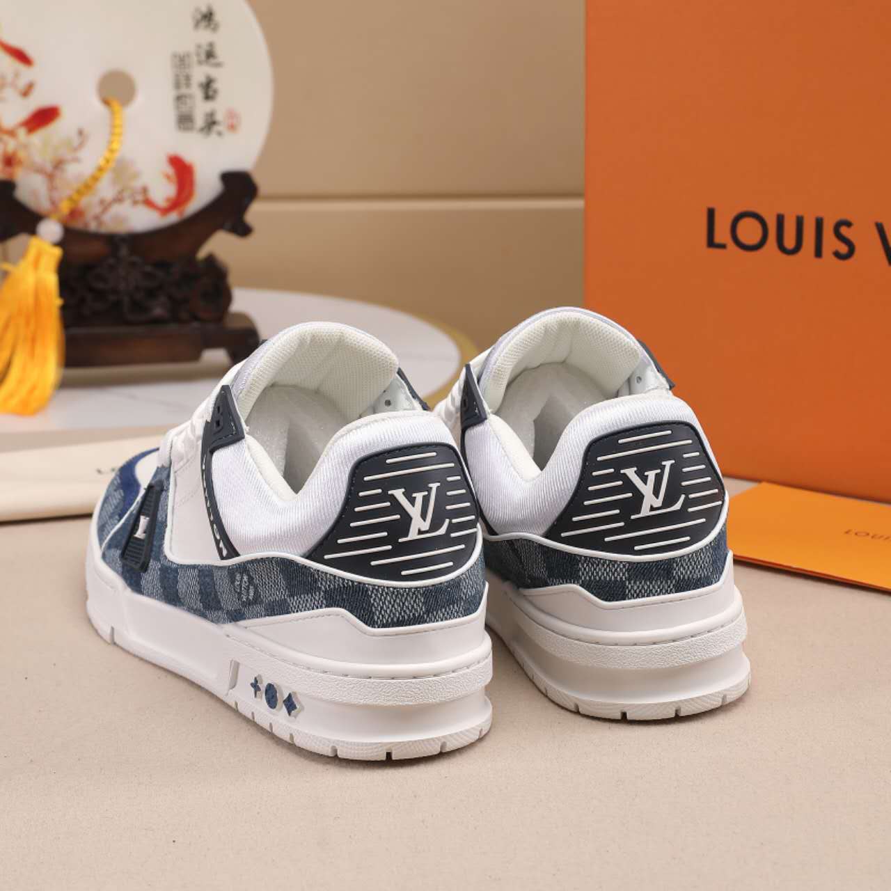 VV Trainer Sneakers 1825122510