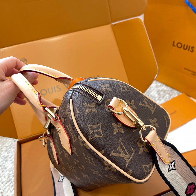 High Quality Wide Strap Pillow Bag