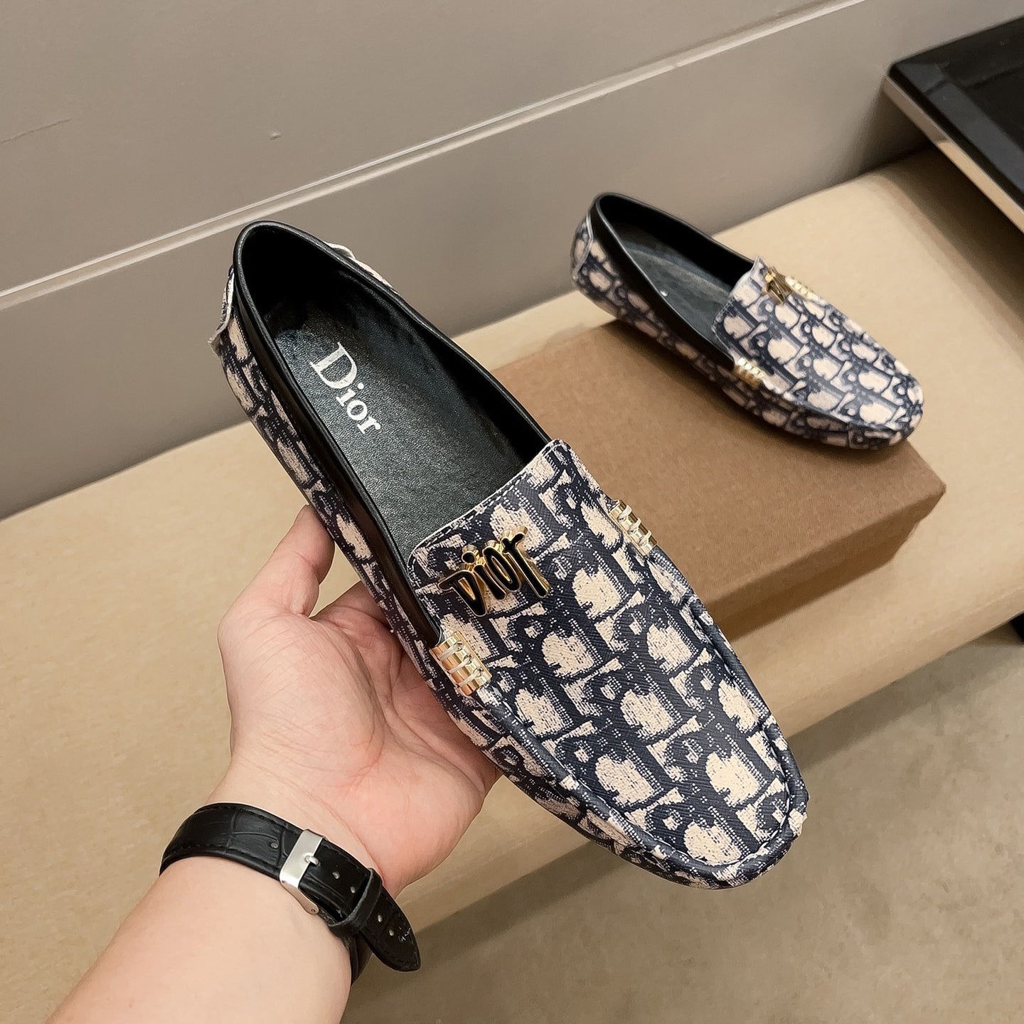 Classic letter-printed loafers 1824040711