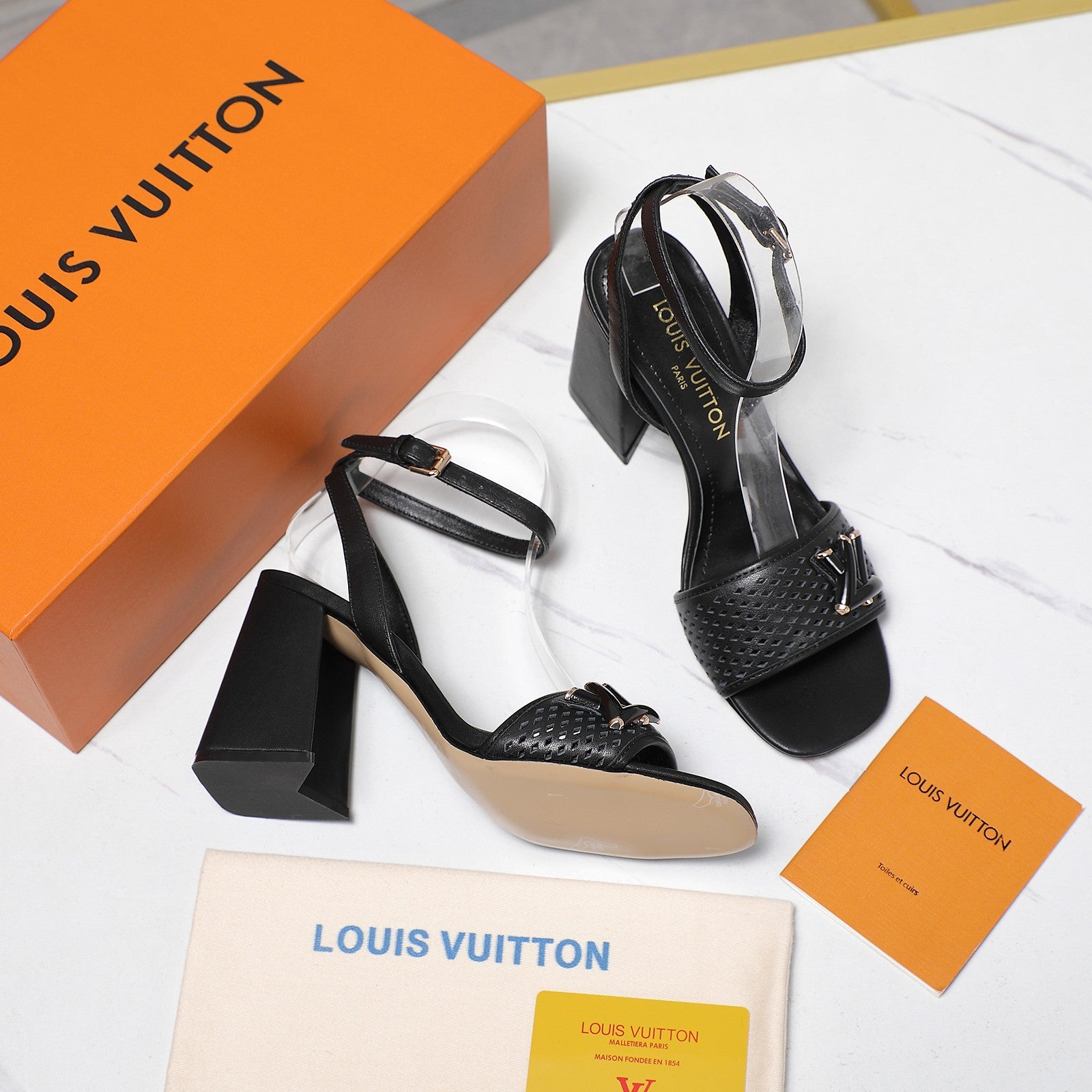 L sandals 1825043002