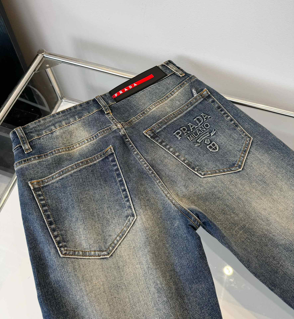 P Embossed Letters Straight Leg Skinny Jeans 1824091007