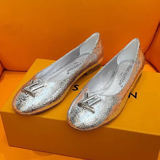 Daily commuting fashion versatile single shoes 1025012305