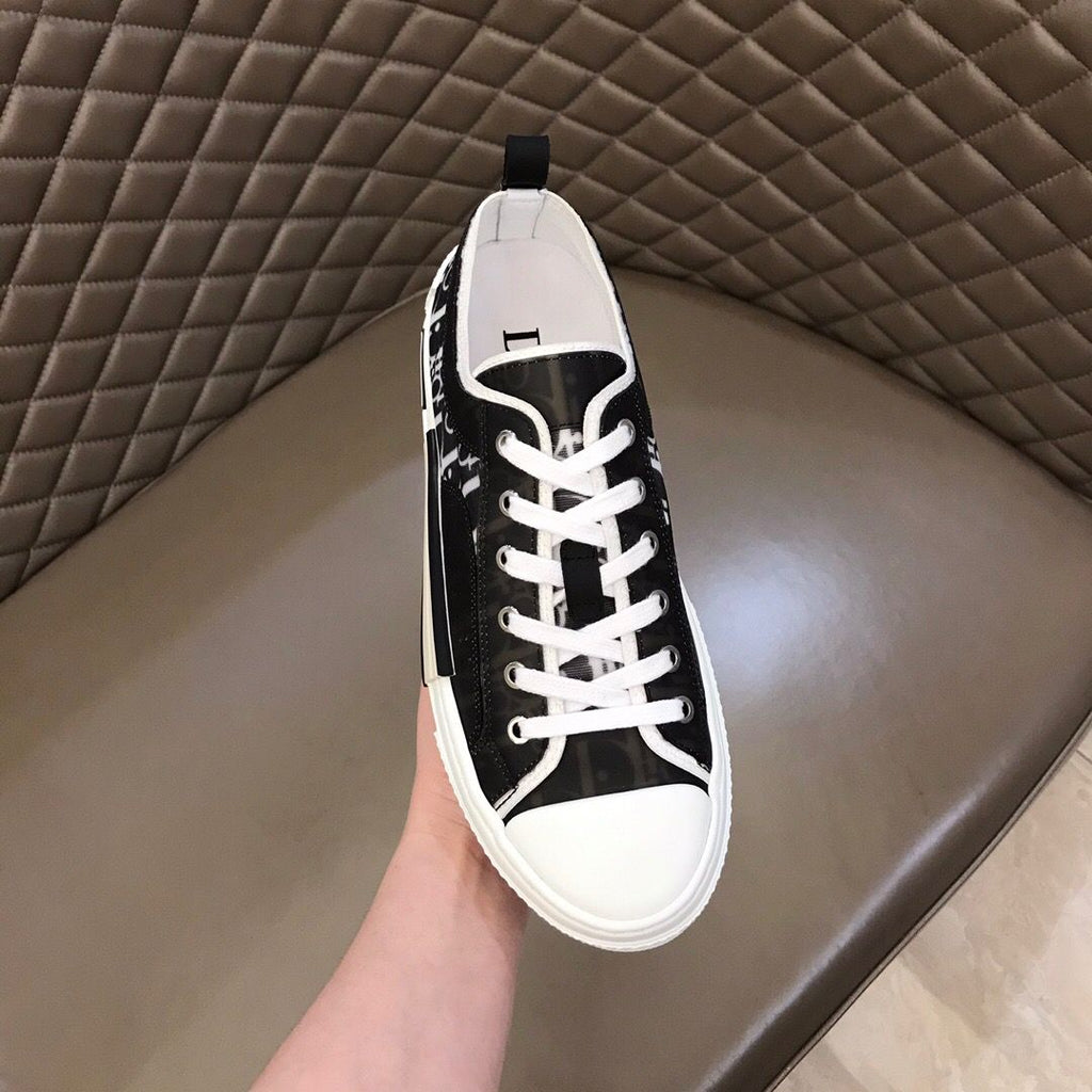 B23 Low Top Logo Oblique Gradient Black Canvas