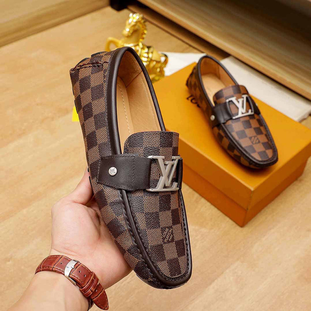 Men's Comfortable Classic V Logo Versatile Loafers